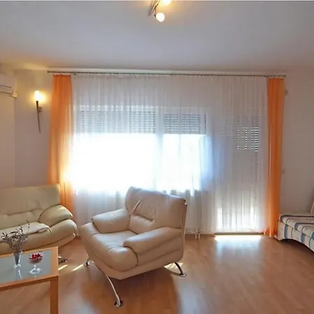 One-bedroom In Zadar I アパート ディクロ