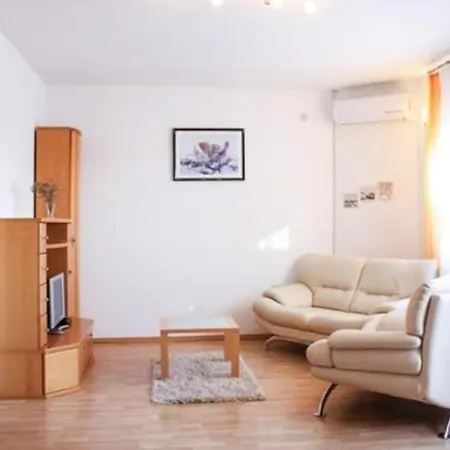 アパート One-bedroom In Zadar I